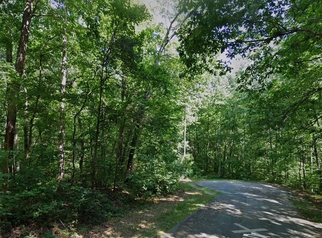 329 E Richfield Drive, Westminster, SC 29693