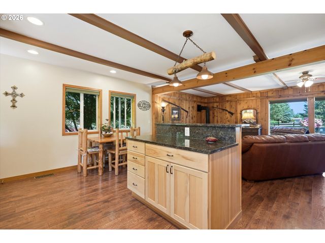 34430 Se COUPLAND Rd, Estacada, OR 97023