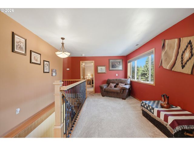 34430 Se COUPLAND Rd, Estacada, OR 97023