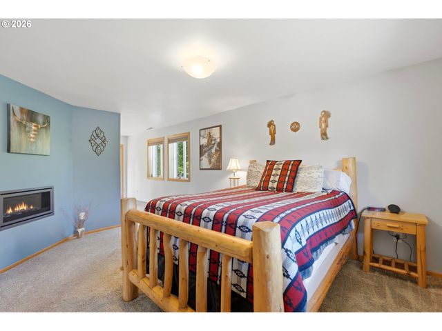 34430 Se COUPLAND Rd, Estacada, OR 97023