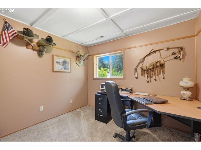 34430 Se COUPLAND Rd, Estacada, OR 97023