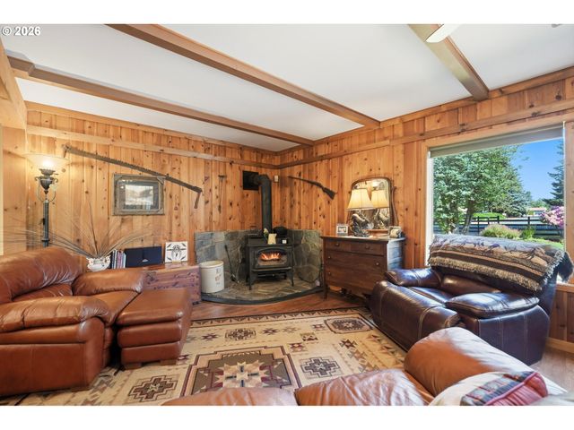 34430 Se COUPLAND Rd, Estacada, OR 97023
