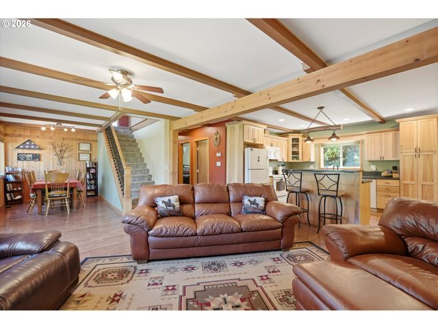 34430 Se COUPLAND Rd, Estacada, OR 97023