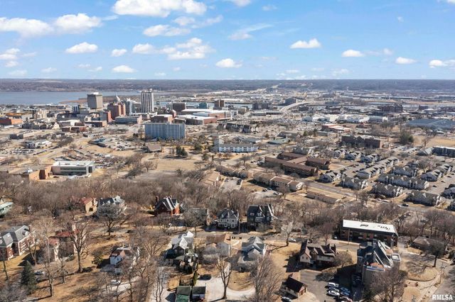 528 W HIGH Street, Peoria, IL 61602