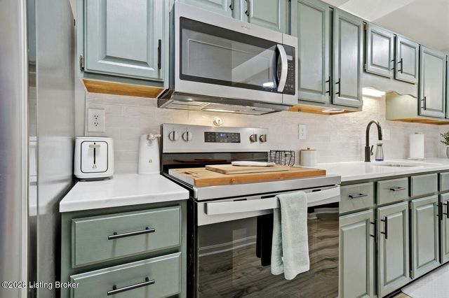 1508 Forest Park Rd, Louisville, KY 40223