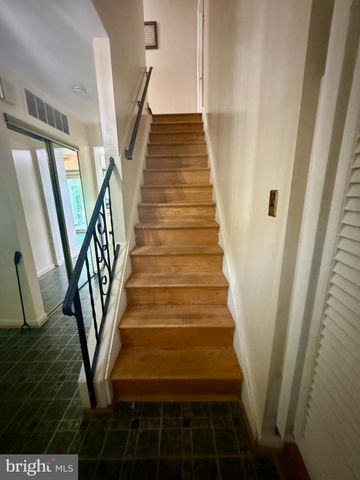 2206 PIERMONT DR, Fort Washington, MD 20744