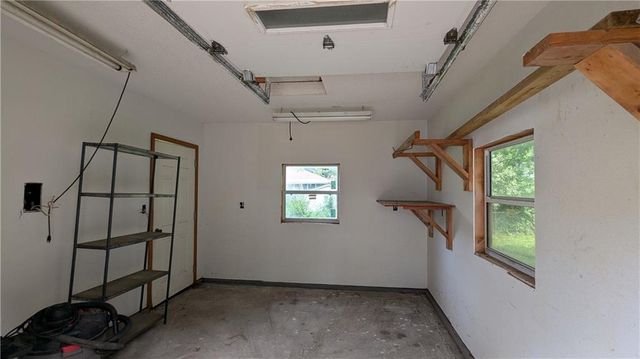 1209 SW Madison Street, Lee's Summit, MO 64081