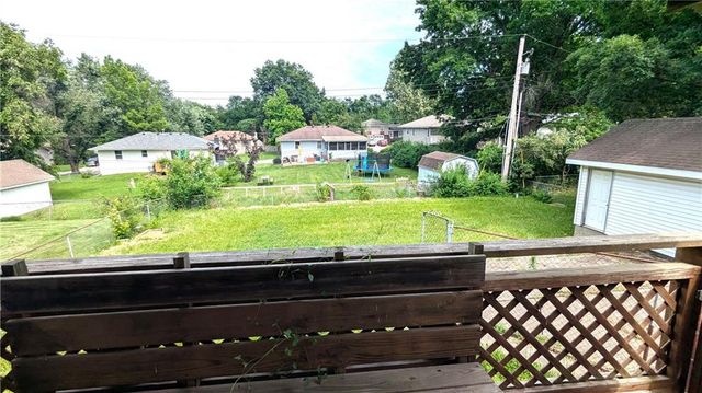 1209 SW Madison Street, Lee's Summit, MO 64081