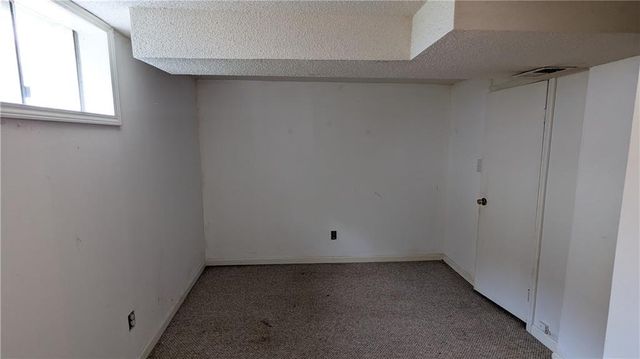 1209 SW Madison Street, Lee's Summit, MO 64081