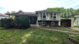 1209 SW Madison Street, Lee's Summit, MO 64081