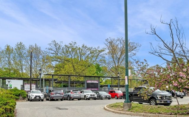 1530 Mystic Valley Parkway 1, Medford, MA 02155