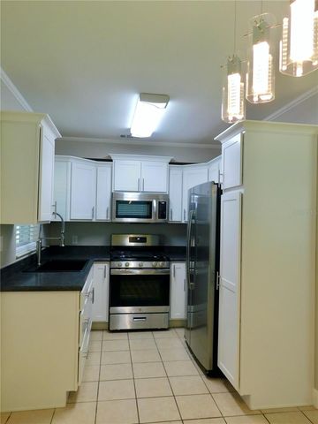 921 NE 13TH AVENUE, Ocala, FL 34470