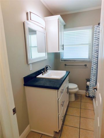 921 NE 13TH AVENUE, Ocala, FL 34470