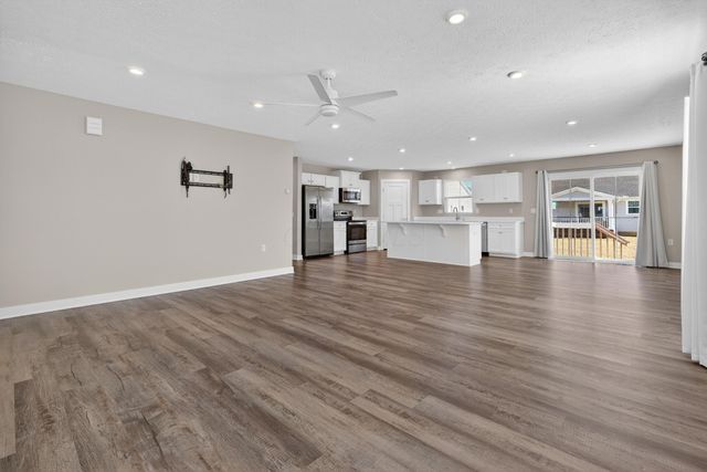 61 Firenze Road, Delaware, OH 43015