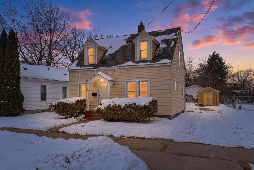 321 11TH STREET NORTH, Wisconsin Rapids, WI 54494