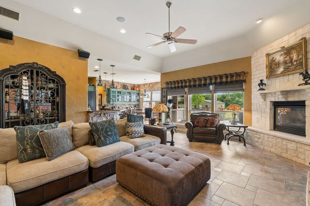 719 Joy, Rhome, TX 76078