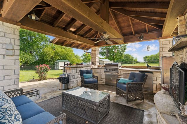 719 Joy, Rhome, TX 76078