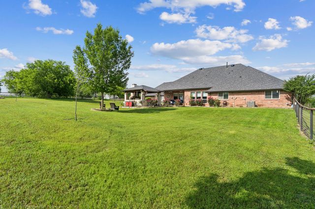 719 Joy, Rhome, TX 76078