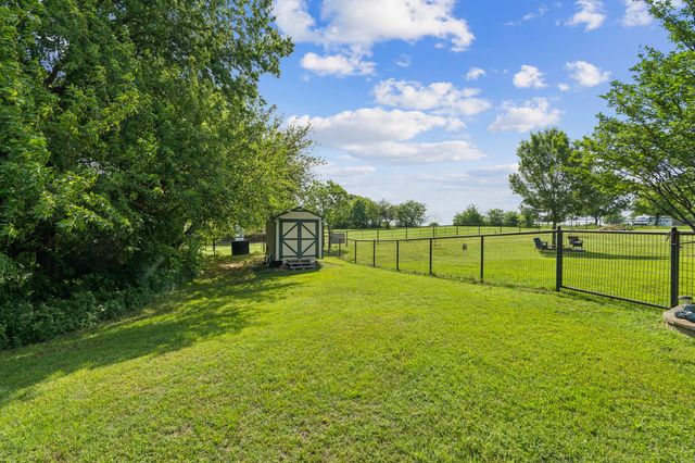 719 Joy, Rhome, TX 76078