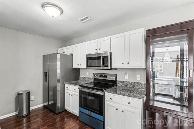 306 Cayman Way, Charlotte, NC 28217