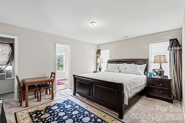 306 Cayman Way, Charlotte, NC 28217
