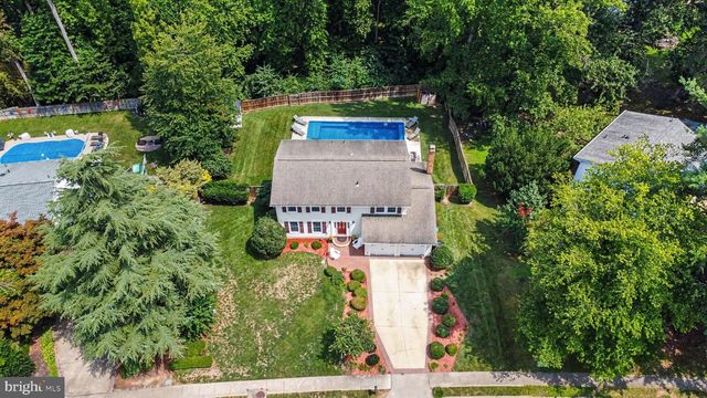 16101 INDUS DR, Woodbridge, VA 22191