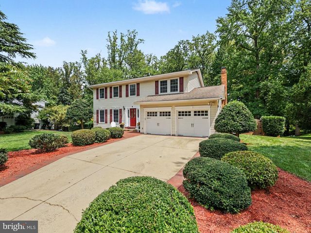 16101 INDUS DR, Woodbridge, VA 22191