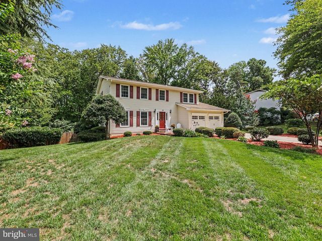 16101 INDUS DR, Woodbridge, VA 22191