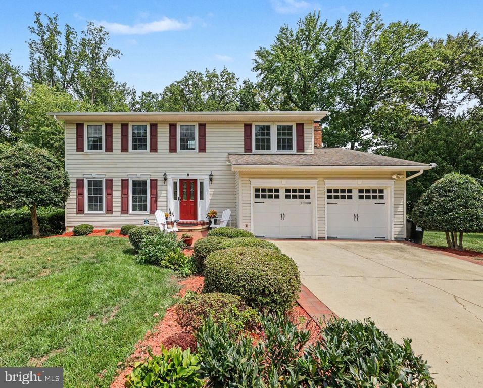 16101 INDUS DR, Woodbridge, VA 22191
