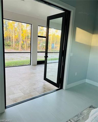 3677 8th AVE NE, Naples, FL 34120