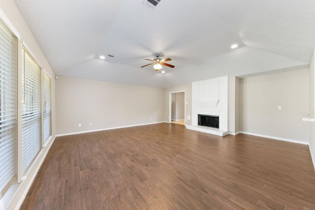 802 Foxglove Drive, Missouri City, TX 77489