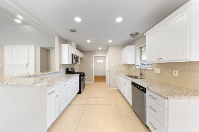 802 Foxglove Drive, Missouri City, TX 77489