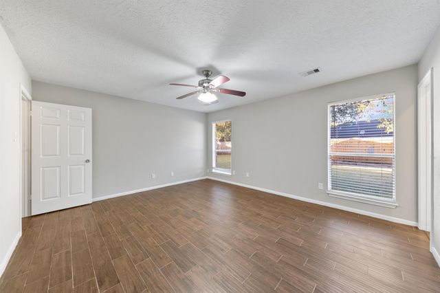 802 Foxglove Drive, Missouri City, TX 77489