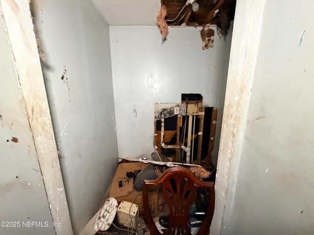 2810 JUPITER Avenue, Jacksonville, FL 32206