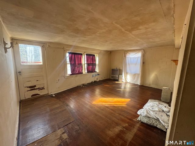 36 Sandy Hollow Drive, Waterford, CT 06385