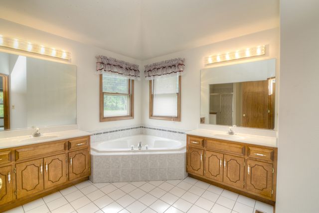 650 Lavina Court, Bolingbrook, IL 60440