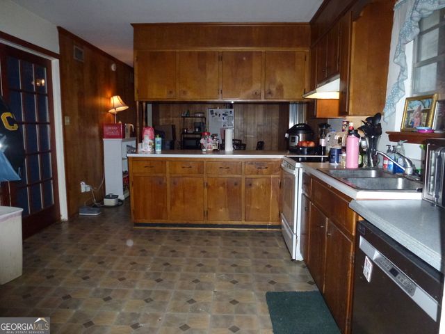 406 Mary Lee Street, Claxton, GA 30417