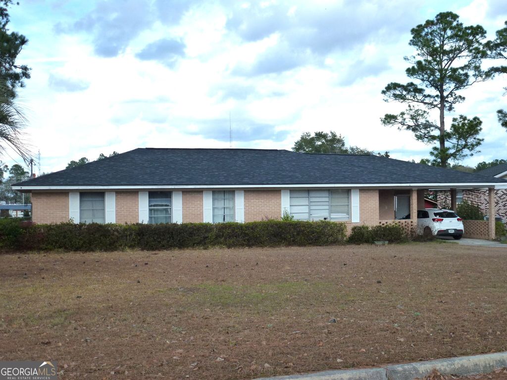 406 Mary Lee Street, Claxton, GA 30417