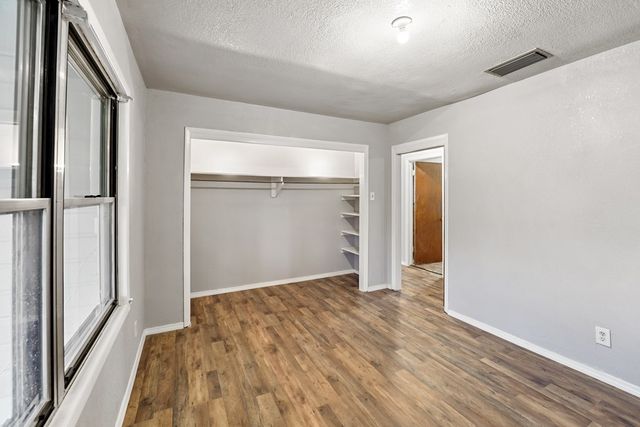 1401 E 18th St, Odessa, TX 79761