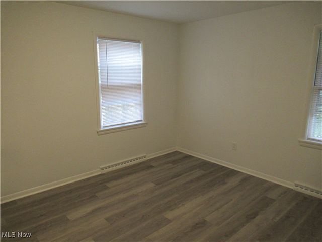 285 Marion Drive, Bedford, OH 44146