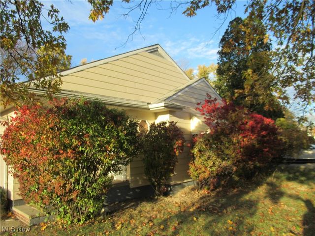 285 Marion Drive, Bedford, OH 44146