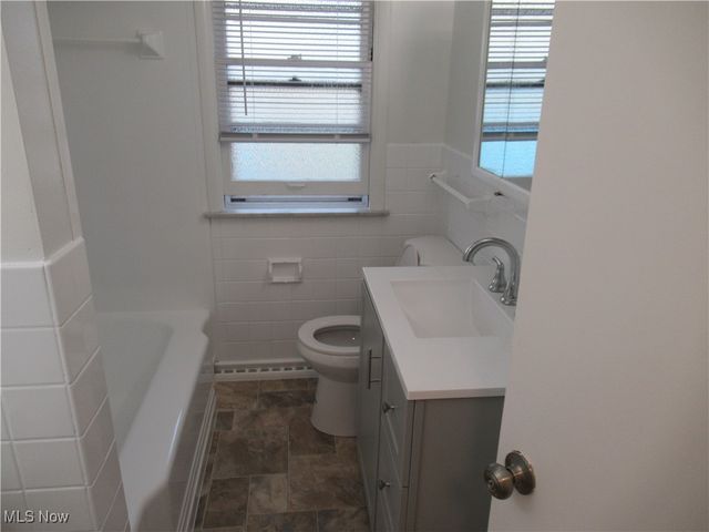 285 Marion Drive, Bedford, OH 44146