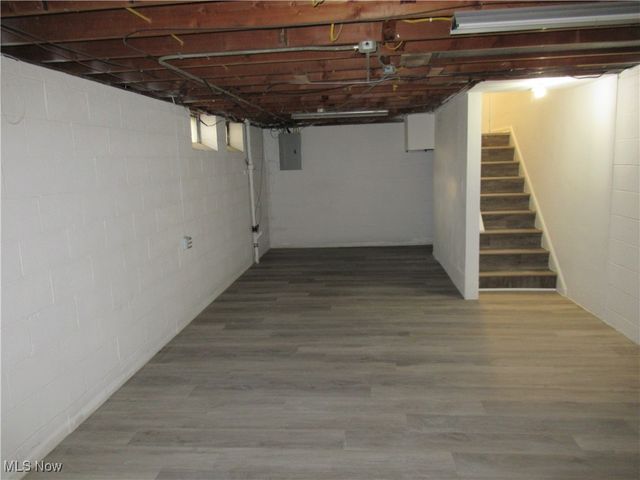 285 Marion Drive, Bedford, OH 44146