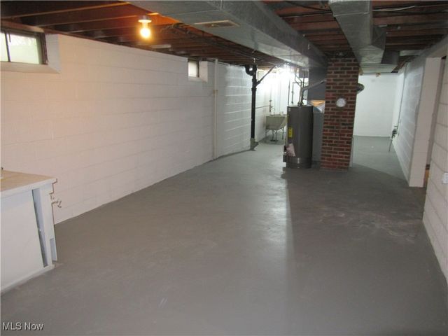 285 Marion Drive, Bedford, OH 44146