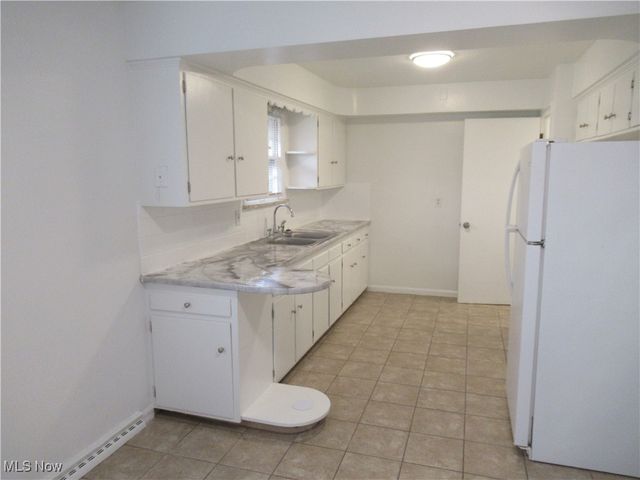 285 Marion Drive, Bedford, OH 44146