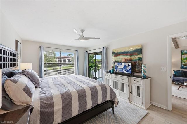 500 Misty Pines CIR 2-204, Naples, FL 34105