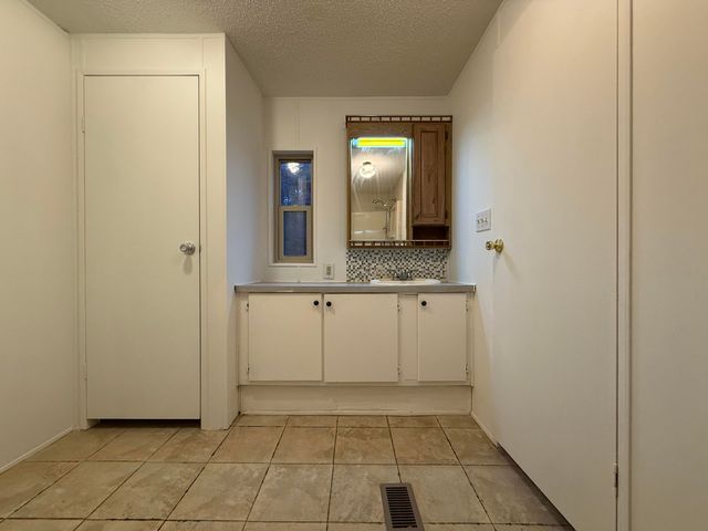 5080 22 Mile Road, Clarendon Twp, MI 49245