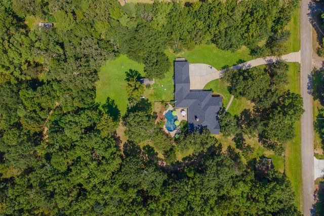 30711 Carrington Drive, Magnolia, TX 77354