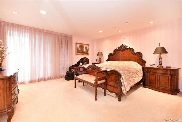 100 Harbor View Drive 630, Port Washington, NY 11050