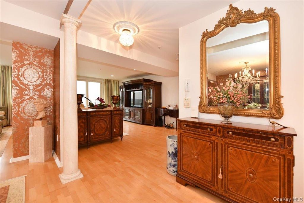 100 Harbor View Drive 630, Port Washington, NY 11050 — photo 2